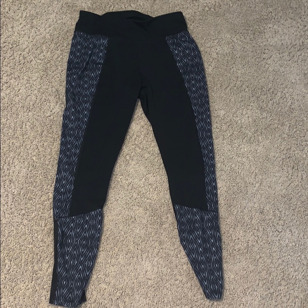 Black With Mesh Design Workout Leggings